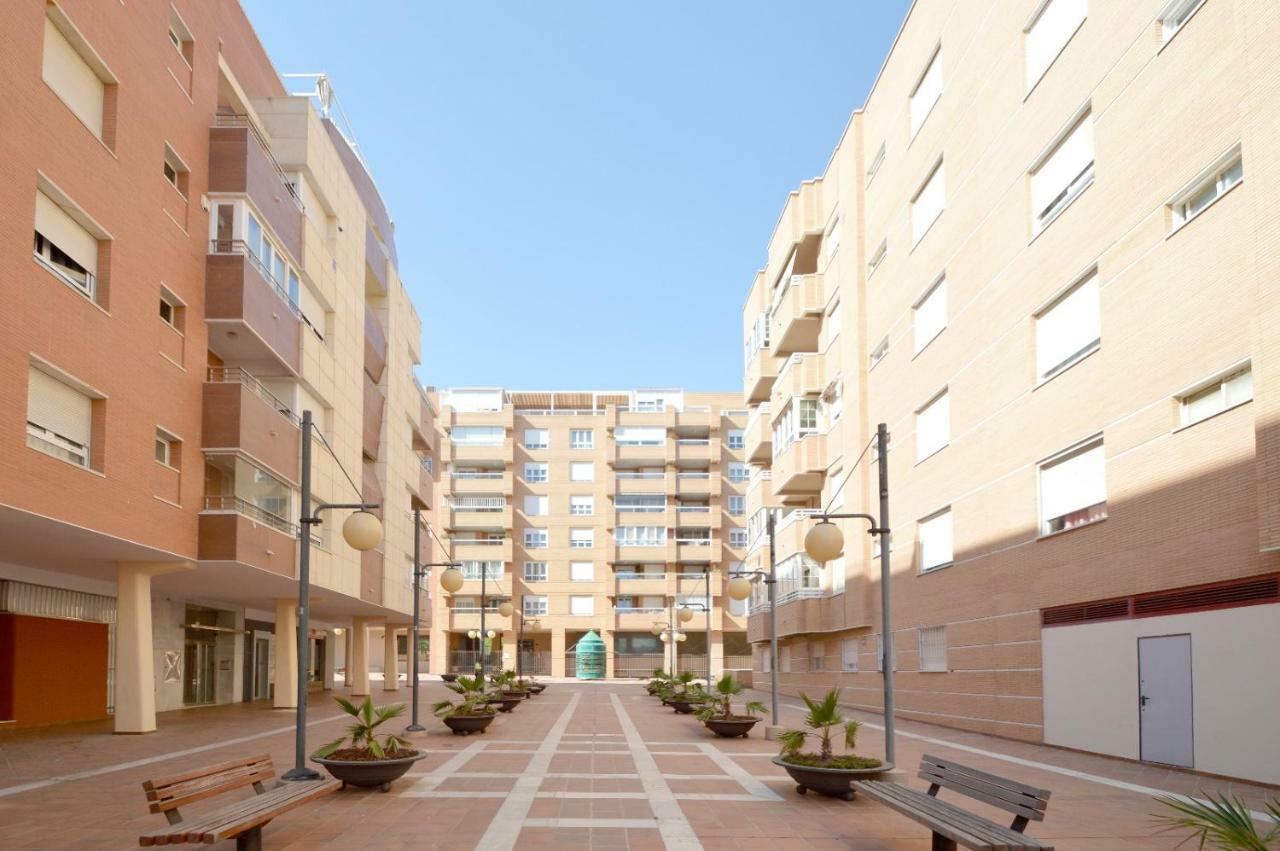 Moderno Apartamento Frente A La Playa Y El Centro Apartment Алмерия Екстериор снимка