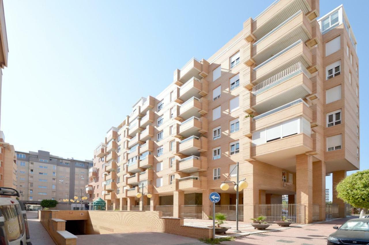 Moderno Apartamento Frente A La Playa Y El Centro Apartment Алмерия Екстериор снимка